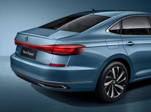 Volkswagen Passat 330 TSI with Star Grill 2021 года  (CN)